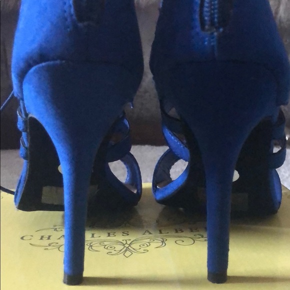 Gladiator heel royal blue! SPRING is here ladies - Picture 3 of 4